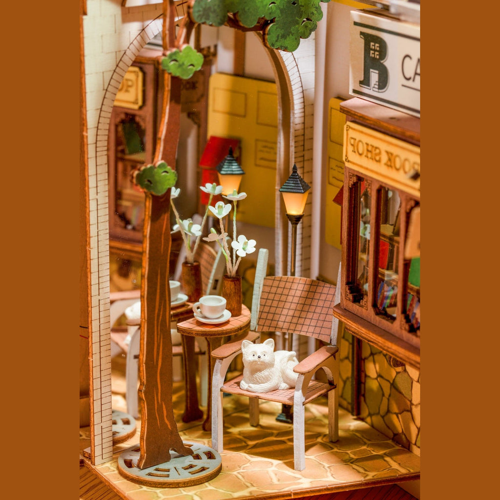 Rolife Sunshine Town TGB02 – DIY Book Nook mit Licht