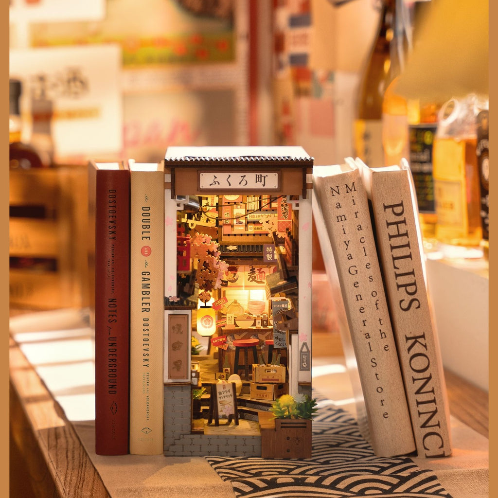 Rolife Sakura Wine Alley TGB11 – Japanisches Book Nook